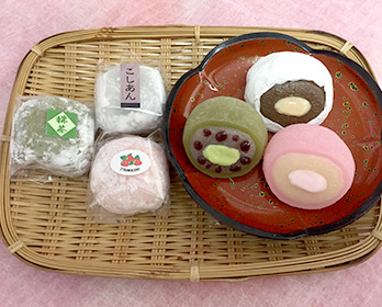 生クリーム大福こし餡・イチゴ・抹茶